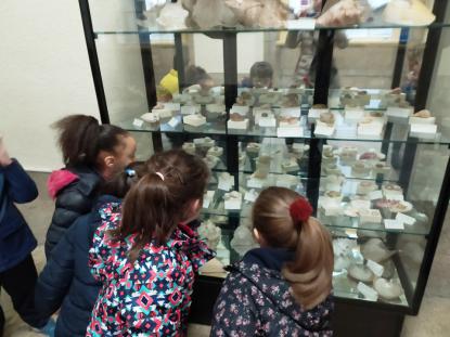 LOS ALUMNOS DE 6 DE INFANTIL VISITAN EL ACUARIO - Foto 2