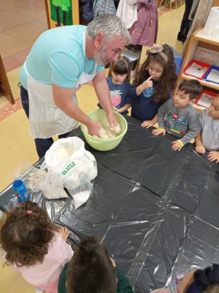 PROYECTO EDAD MEDIA INFANTIL  TALLER DE PAN - Foto 4