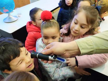 LOS ALUMNOS DE 6 DE INFANTIL VISITAN EL ACUARIO - Foto 1