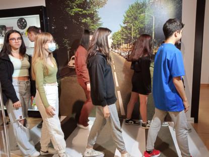 EL ALUMNADO DE ESO SE ADENTRA EN EL UNIVERSO "BEATLE" - Foto 15