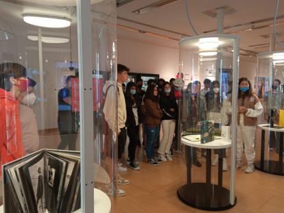 EL ALUMNADO DE ESO SE ADENTRA EN EL UNIVERSO "BEATLE" - Foto 10