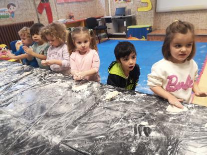 PROYECTO EDAD MEDIA INFANTIL  TALLER DE PAN - Foto 24