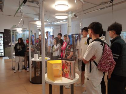 EL ALUMNADO DE ESO SE ADENTRA EN EL UNIVERSO "BEATLE" - Foto 2