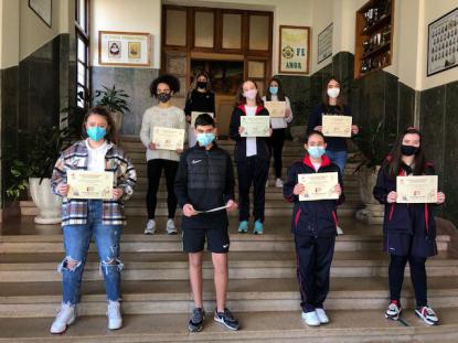 Diplomas Relato Corto - Foto 1