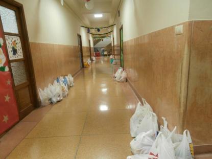 Entrega de alimentos 2016 - Foto 1