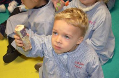 Los Reyes Magos visitan el colegio - Foto 3