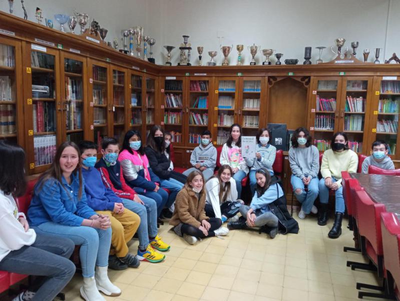6 EP ELABORA UN POEMARIO CON MOTIVO DEL DA DEL LIBRO 2022 PARA DONAR A LA BIBL - Foto