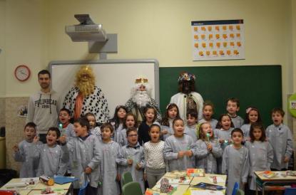 Visita de los Reyes Magos al colegio (ANPA) - Foto 25