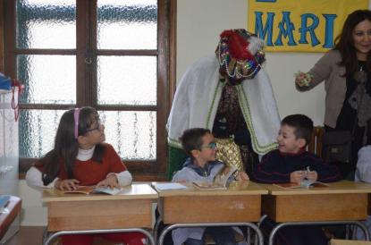 Visita de los Reyes Magos al colegio (ANPA) - Foto 28