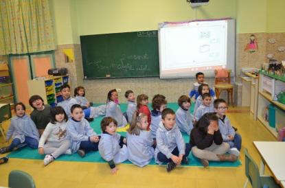 Los Reyes Magos visitan el colegio - Foto 15