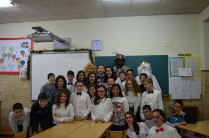 Los Reyes Magos visitan el colegio - Foto 51