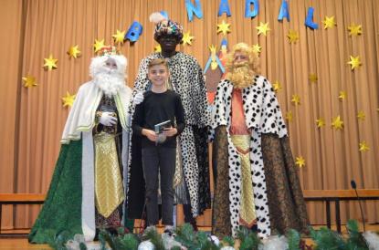 Los Reyes Magos visitan el colegio - Foto 54