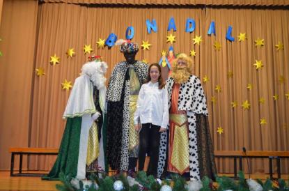 Los Reyes Magos visitan el colegio - Foto 56