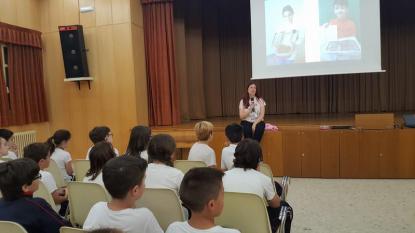 Visita de Ledicia Costas a 5� de Primaria - Foto 7