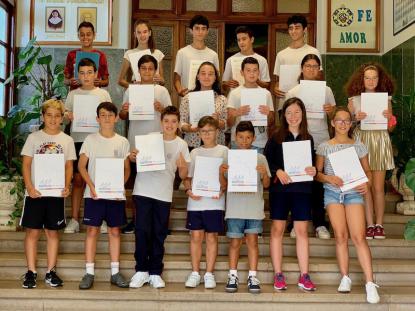 ENTREGA DE CERTIFICACIONES �CAMBRIDGE ENGLISH� . - Foto 2