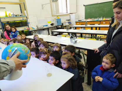 3 AOS VISITA EL ACUARIO DEL IES OTERO PEDRAYO - Foto 7