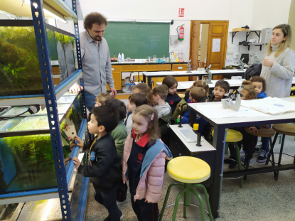 3 AOS VISITA EL ACUARIO DEL IES OTERO PEDRAYO - Foto 10